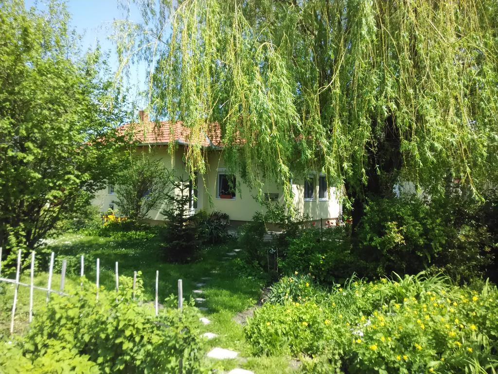 Bloomyapartment Balatonfenyves Ngoại thất bức ảnh